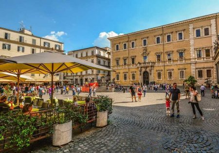 Plaza del trastevere, Roma