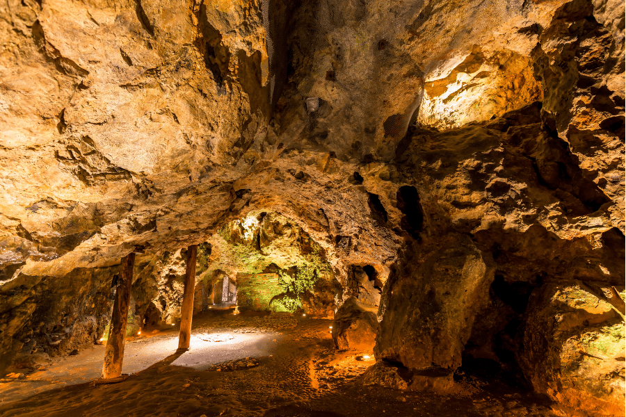 Lo más inusual que ver en Cracovia: La cueva del dragón