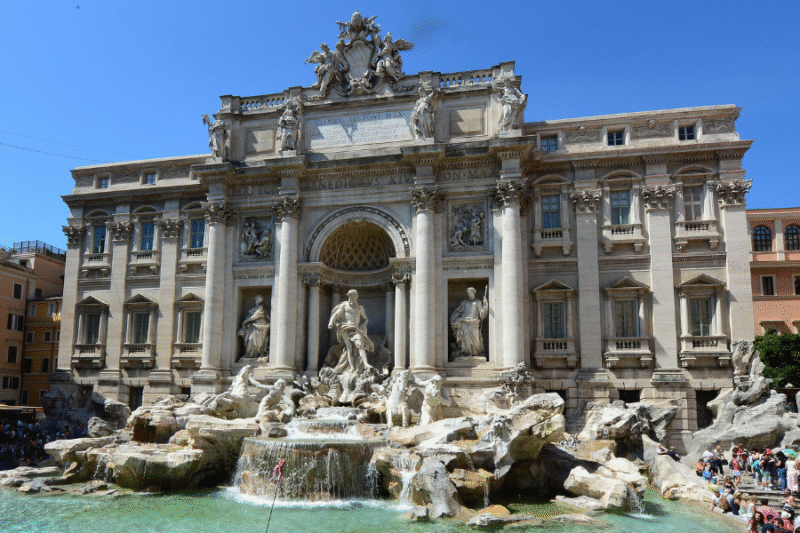 Fontana di trevi. Roma