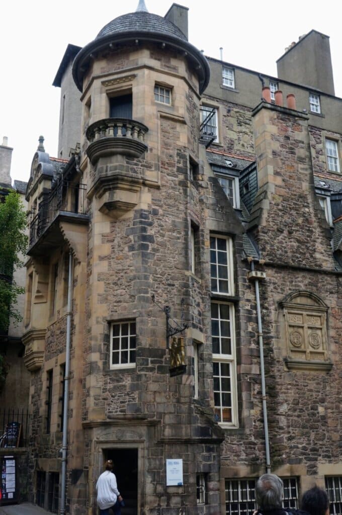 Huellas de las manos de Rowling en Edimburgo